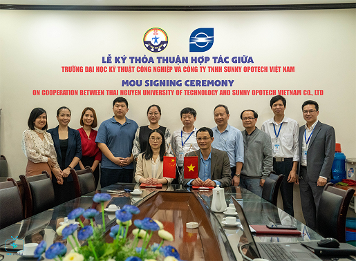 anh thoa thuan hop tac - sunny.png